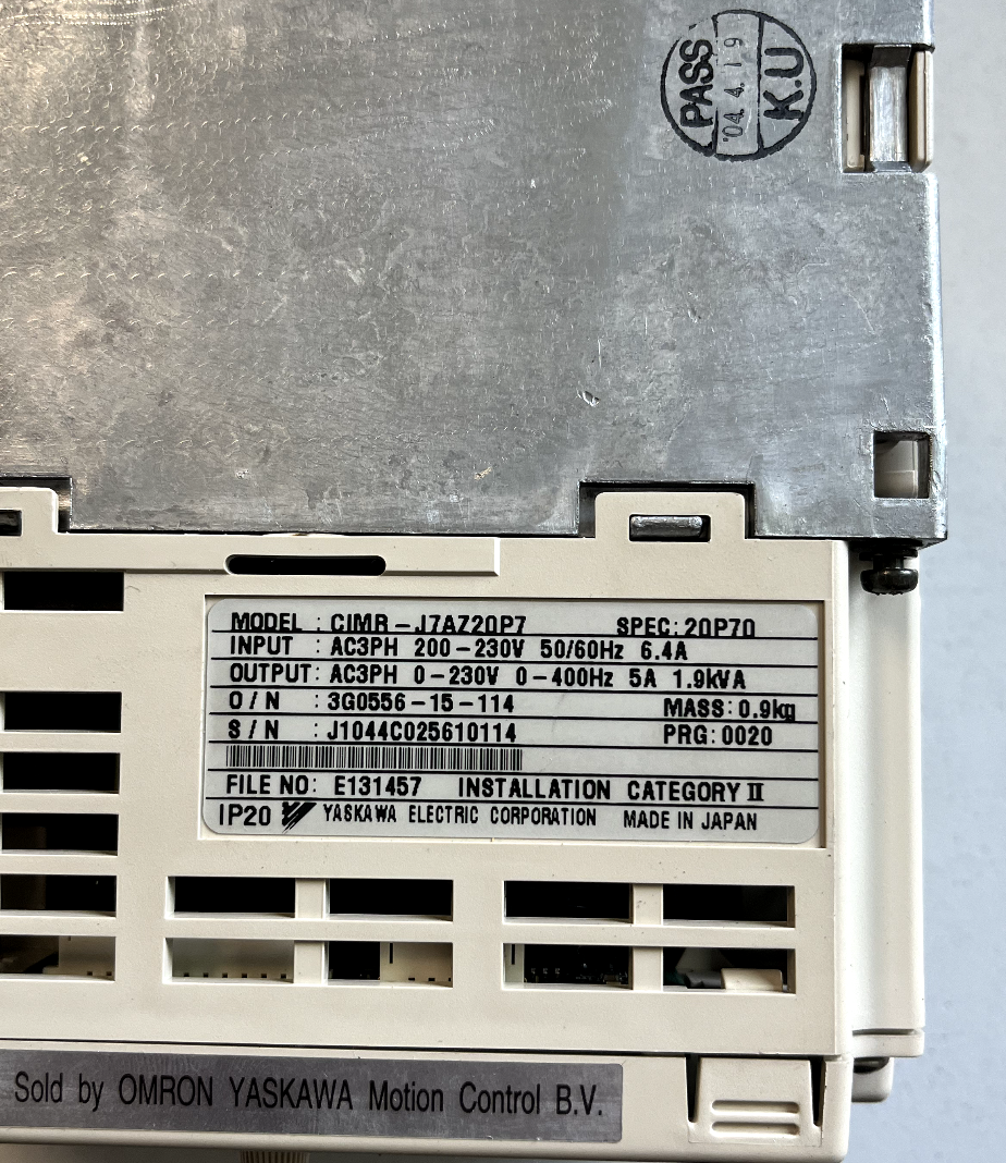 OMRON  YASKAWA VS MINI J7  MODEL: CIMA-J7AZ20P7 1.9KVA