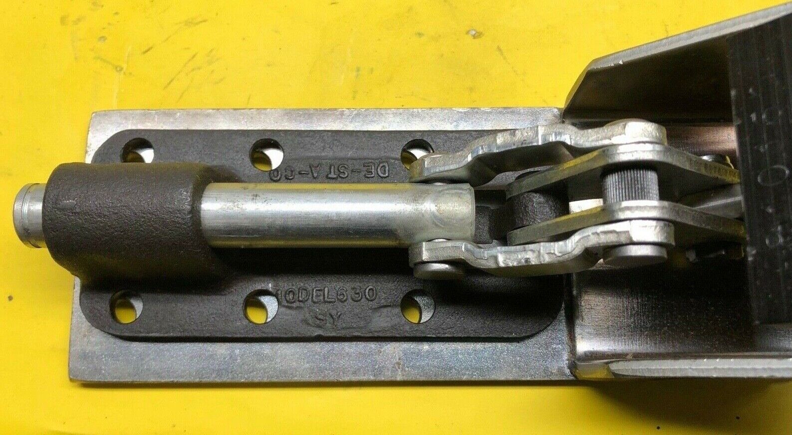 De-Sta-Co Pneumatische Klemme Kraftspanner 149Modell 830m
