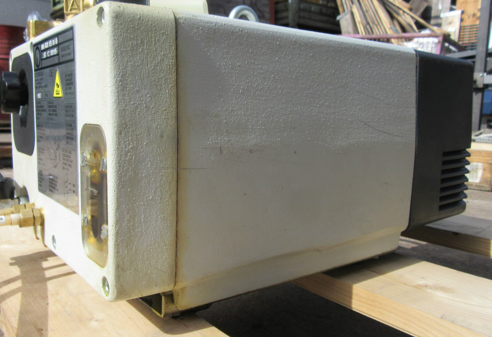 Leybold SA SV16 BR2V 955 01 65 J97 12 00185 28Kg