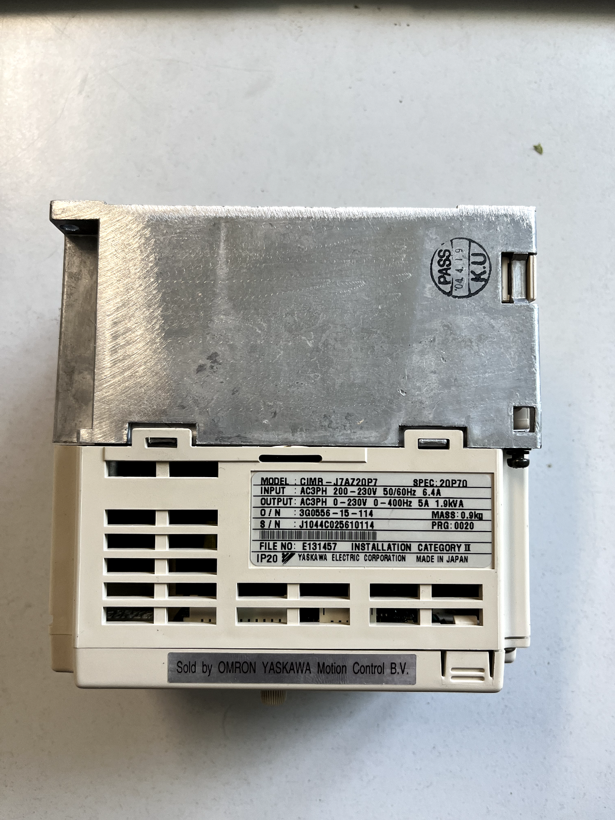 OMRON  YASKAWA VS MINI J7  MODEL: CIMA-J7AZ20P7 1.9KVA