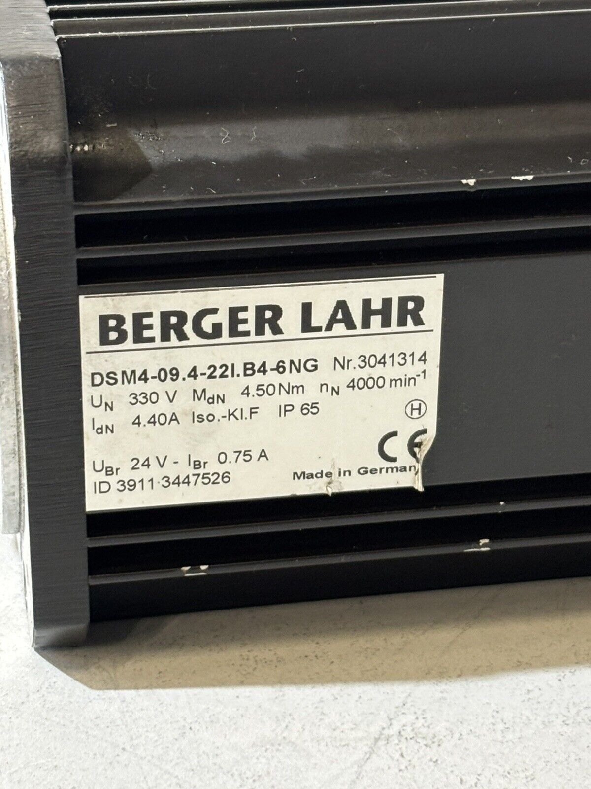 BERGER LAHR SERVOMOTOR DSM4-09.4-22I.B4-6NG Nr.3041314 4000/min. 330V mit Bremse