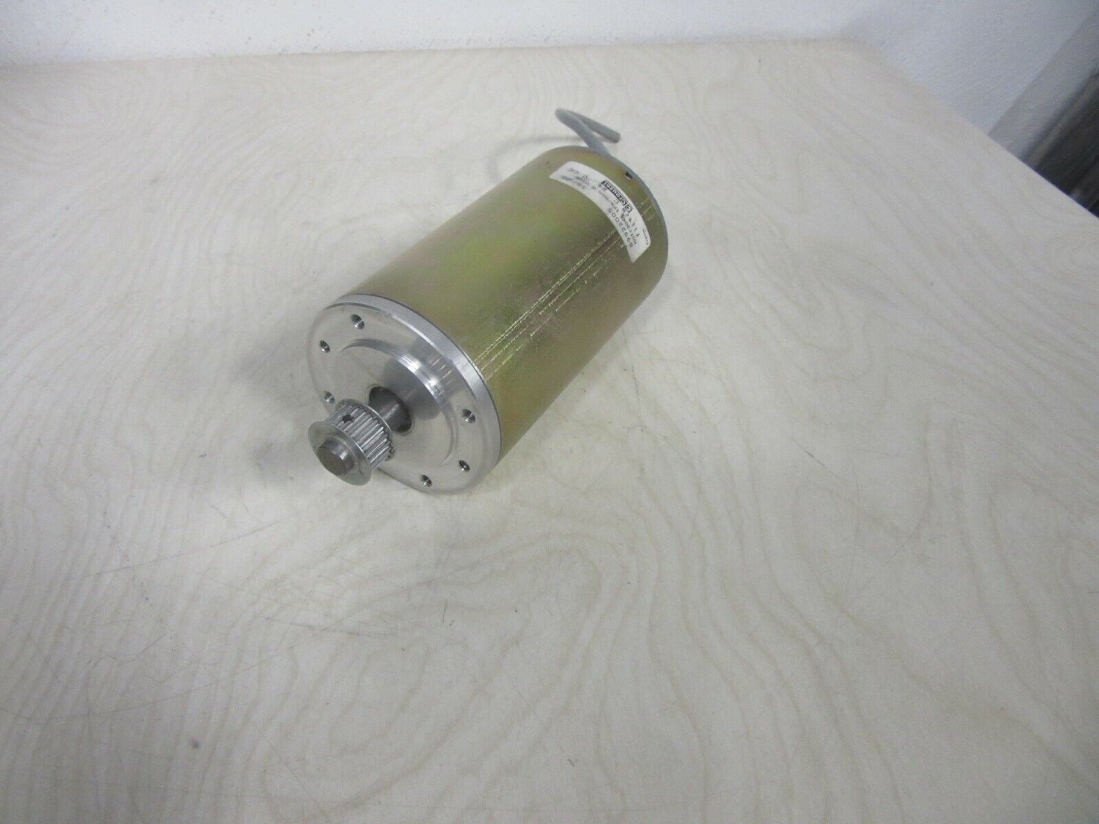 Crouzet Motor 89922005 MOT:2040 trs/min  filtre C 