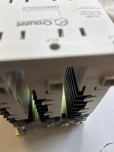 Crouzet GNR25DCZ  30A 48-600VAC Per Channel