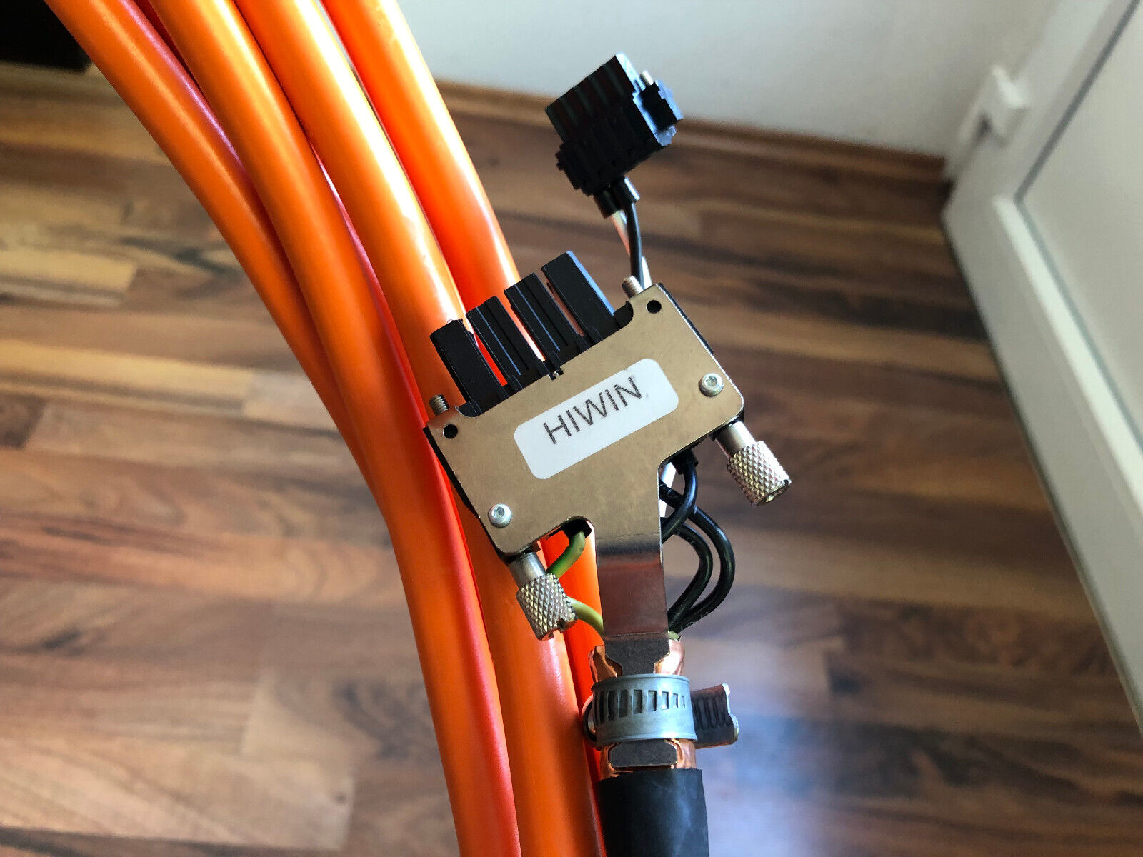 Kabel Servomotor  Länge: 6,4 m, techn. Daten siehe Fotos: AWM Style 20234