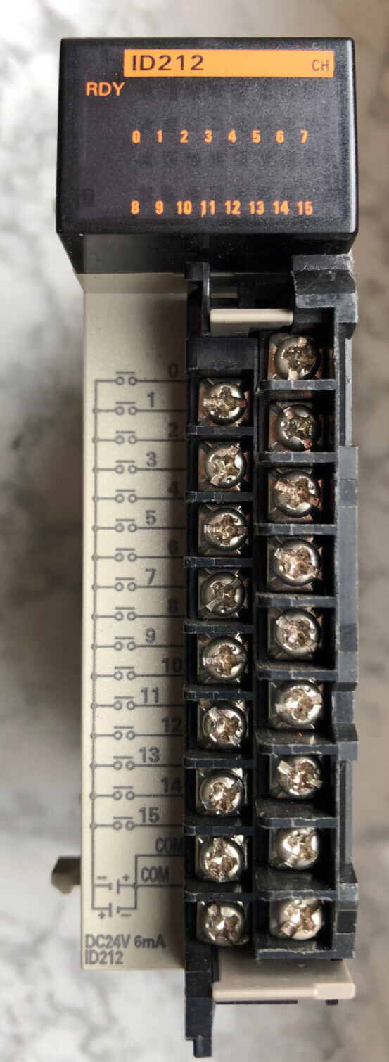 OMRON CQM1-ID212 Input Unit, Abdeckung fehlt