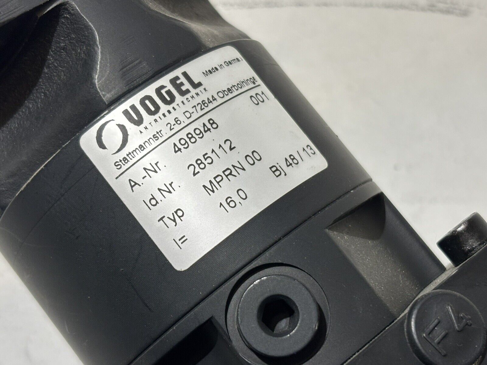 Lenze MDSKSRS056-23 Servomotor ID: 00400279 + Vogel MPRN000 Getriebe ID: 285112