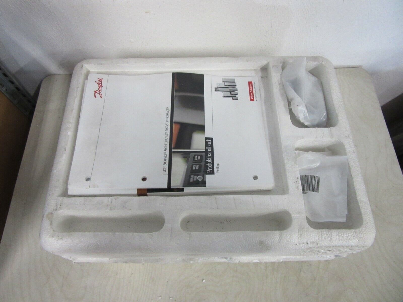 Danfoss VLT 5000 VLT5003PT5B20STR3D0F10A00C0 Frequenzumrichter