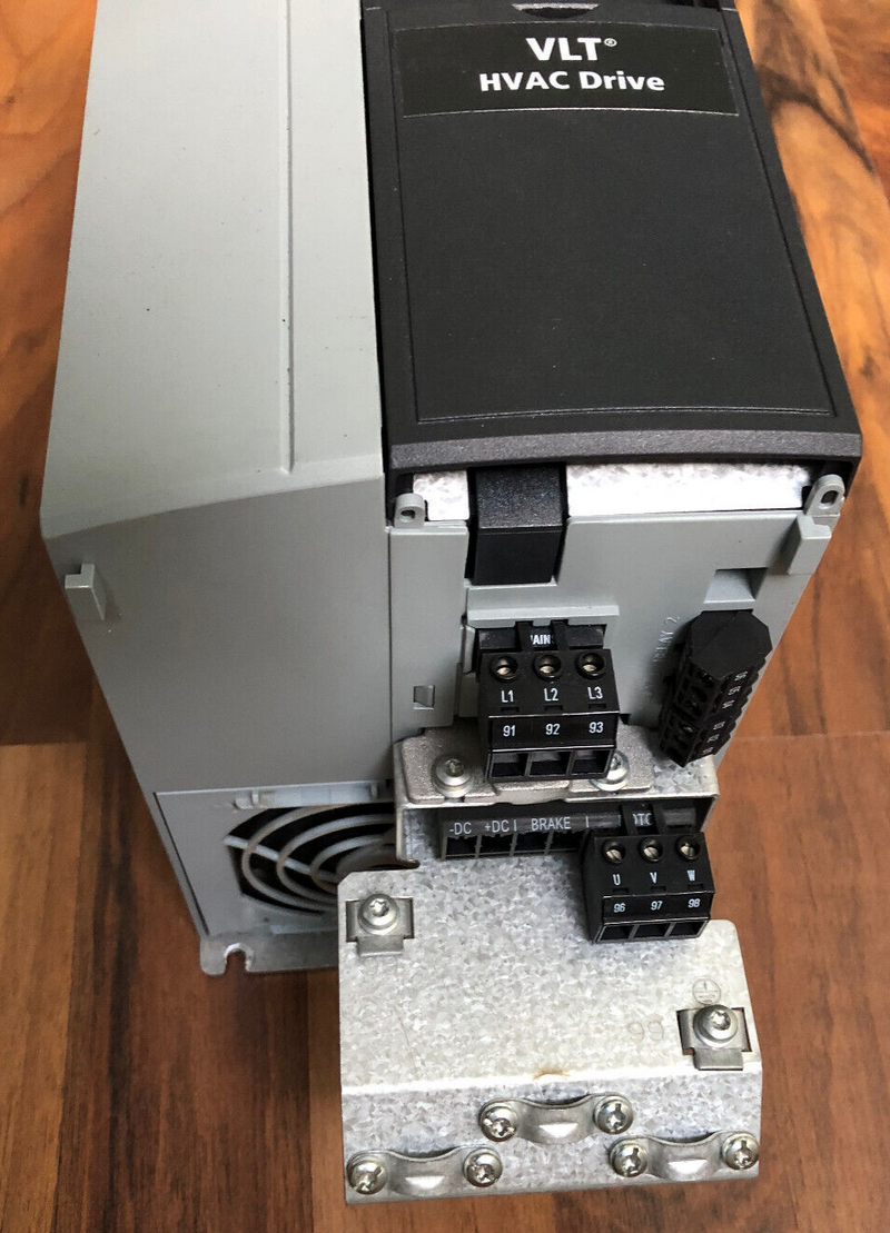 Danfoss FC102  131B4220 5.5kW(400V) mit Bedienpanel