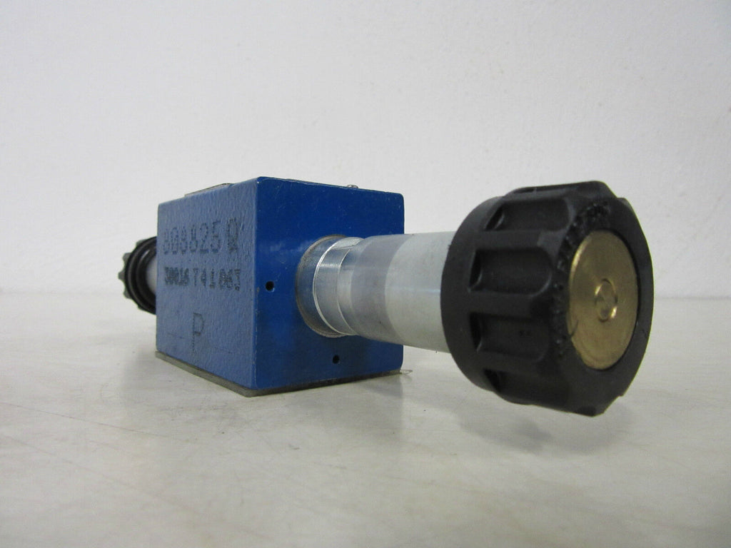 Rexroth R900568233 4WE 6 W62/EG24N9K4 -unused-