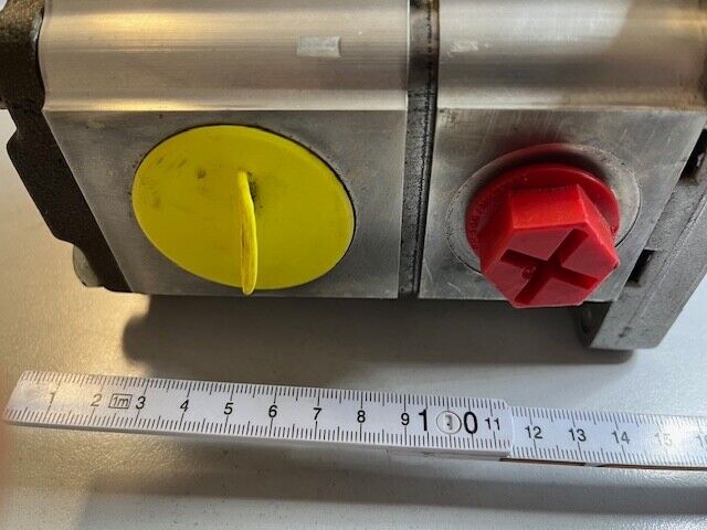 Parker Hydraulik  Zahnradpumpe  PN 3349111579/3911832161 SAE A pump