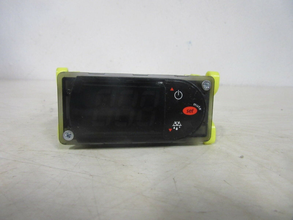 CAREL PYIL1U0525 Elektronikregler PZILC0H001K
