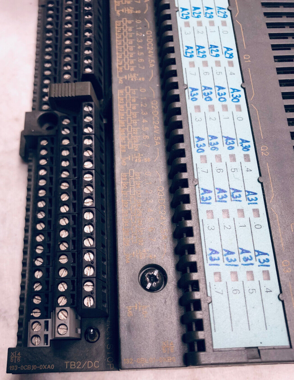 Siemens ET200B-32DO 132-0BL01-0XB0 mit 193-0CB10-0XA0