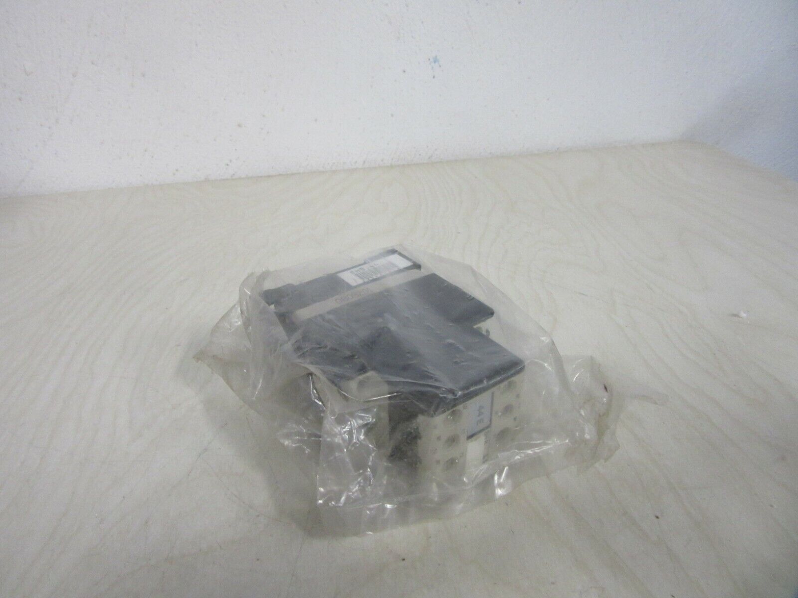 AEG Schütz / Contactor SH8.44 E