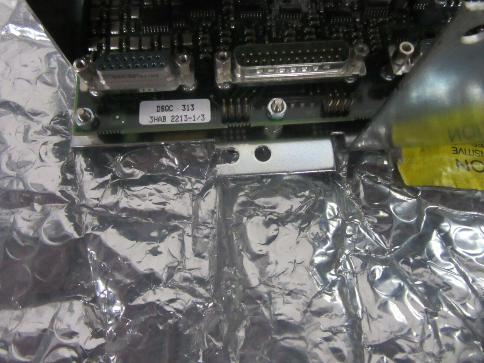 ABB 3HAB 8413-1 3HAB 3700-1/3 DSQC 313 3HAB 2213-1/3