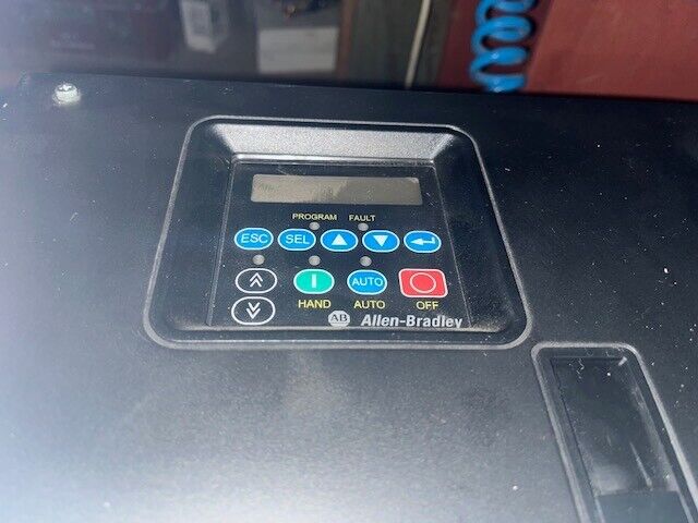 Allen-Bradley Powerflex 400 Cat No. 22C-D142A103 Serie A 75KW plus Filter