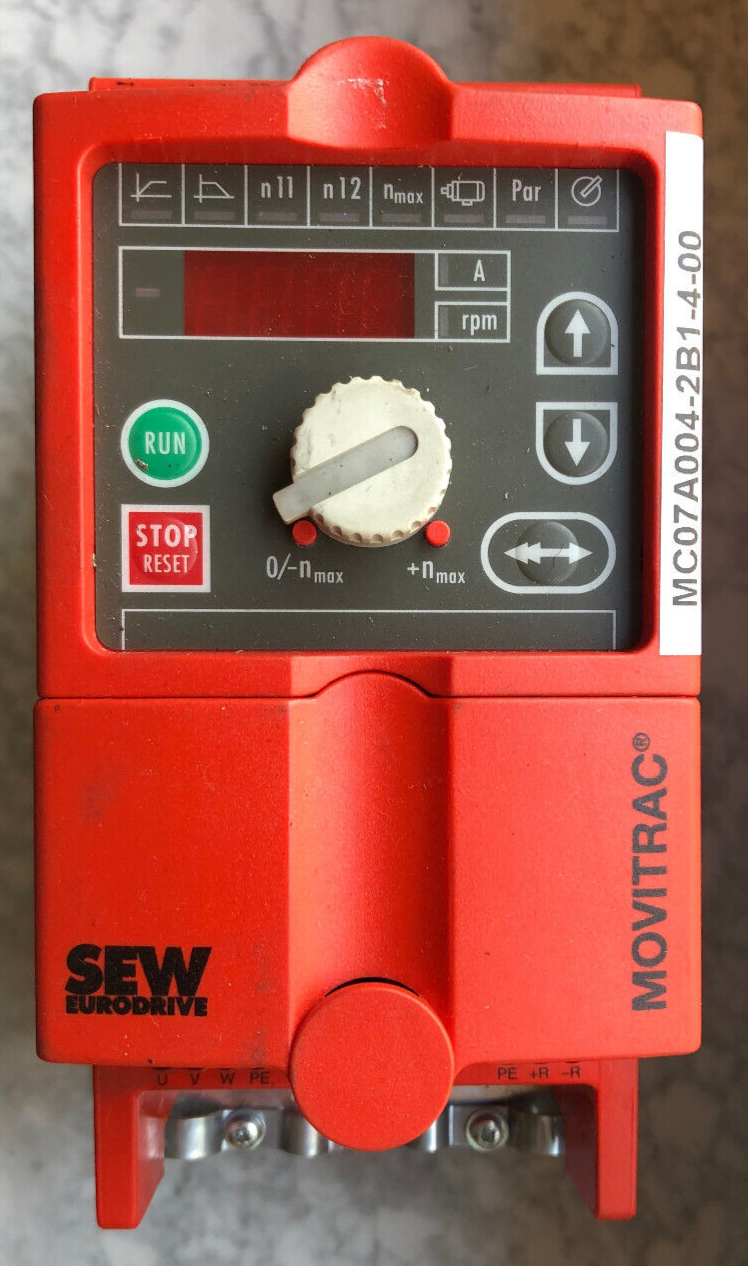 SEW Eurodrive MOVITRAC MC07A004-2B1-4-00 ID: 8269513
