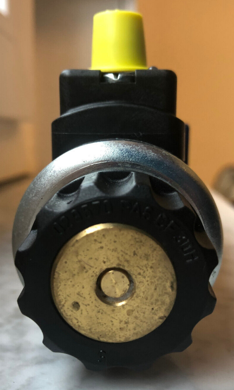 Rexroth R901235380 4WE6D62/EG24N9K72L 24VDC