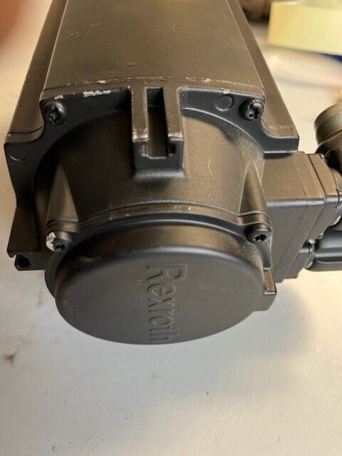 Rexroth MSK060C-0300-NN-M1-UG0-NNNN Servomotor R911307219