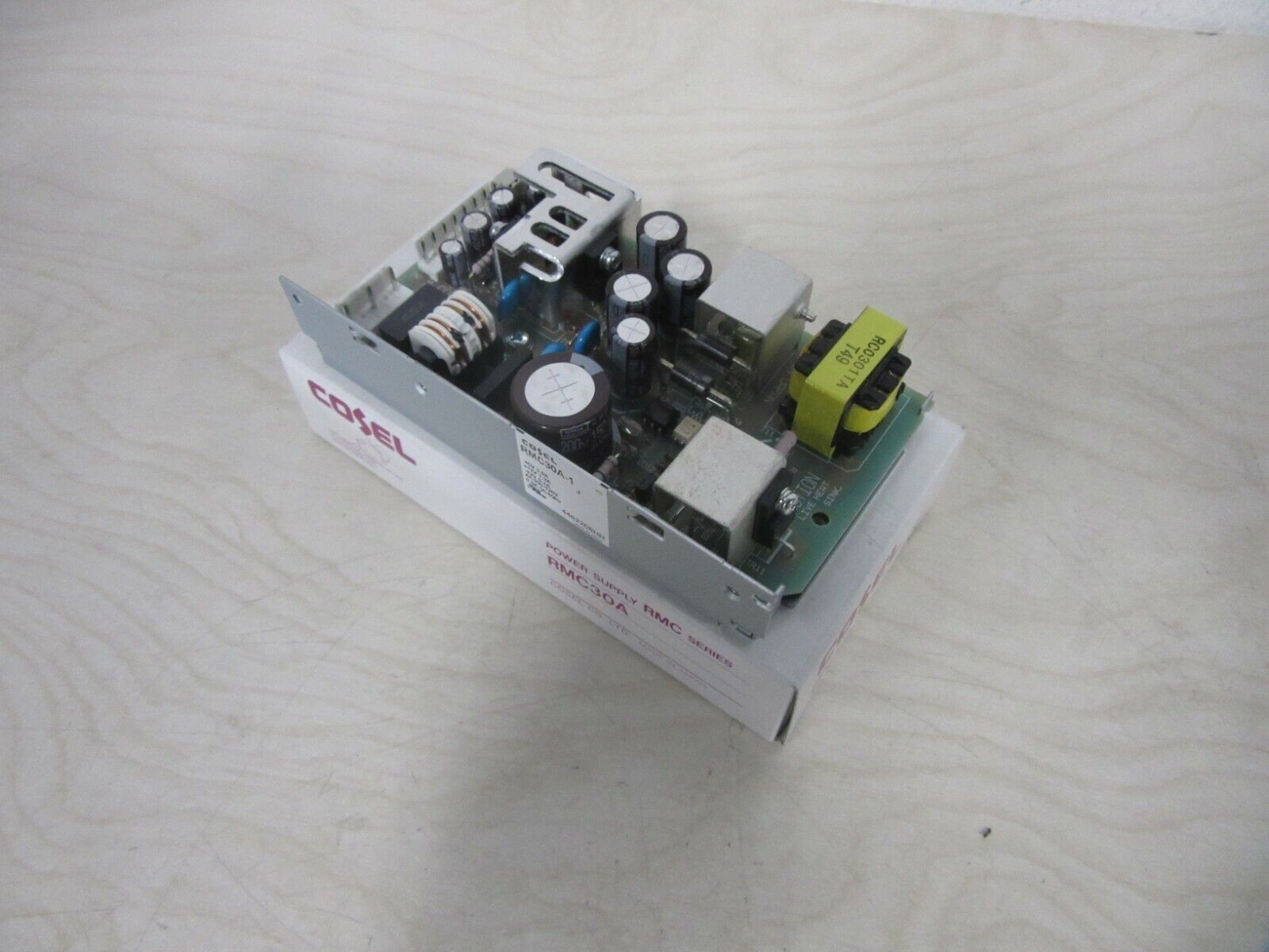 Cosel RMC30A-1  AC100-120V 0,9A Power Supply