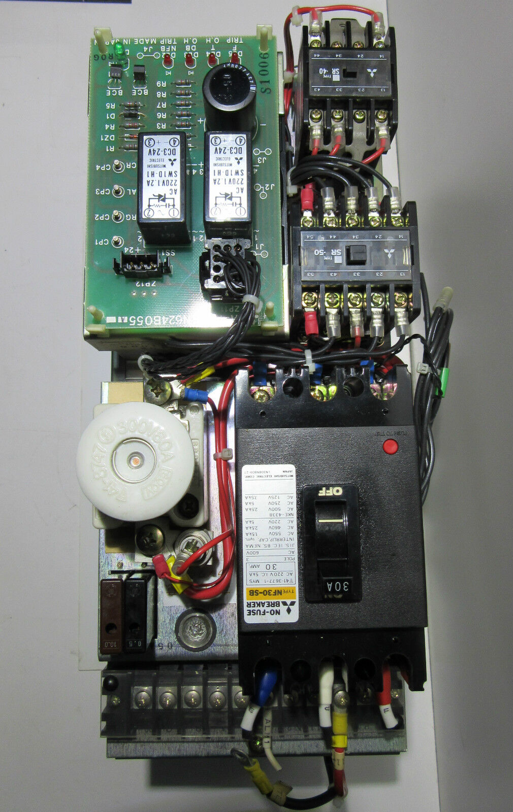 Mitsubishi TR-15A SR-40 SR-50 NF30-SB Servo Drive 