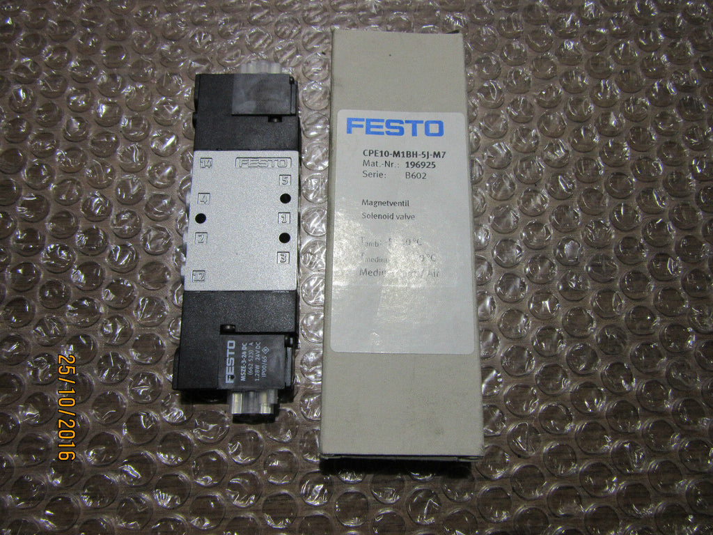 FESTO Magnetventil CPE10-M1BH-5J-M7 - unused - 