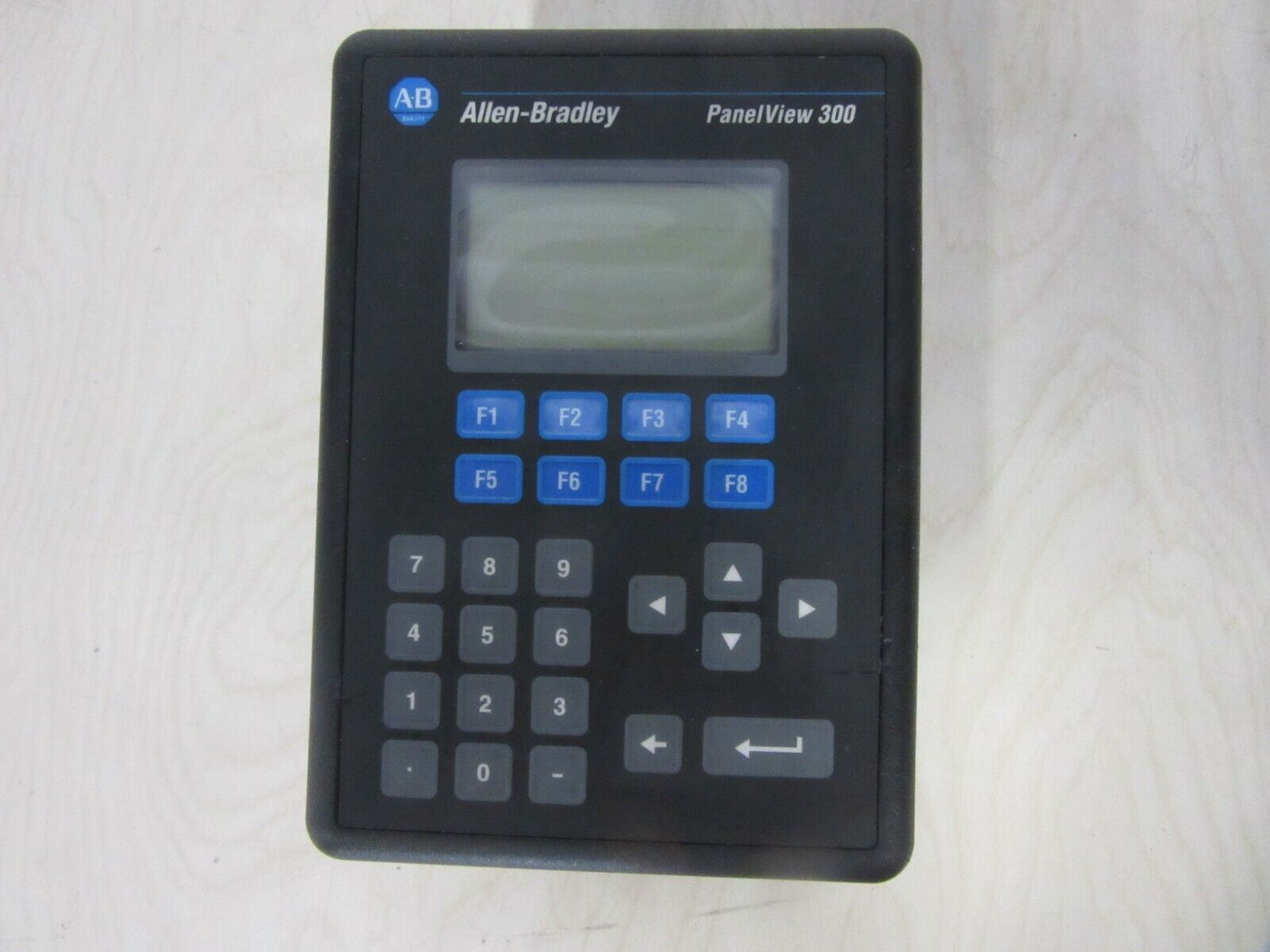 Allen Bradley Panelview 300 Operator Interface Panel Druckknopf 2711-K3A17L1