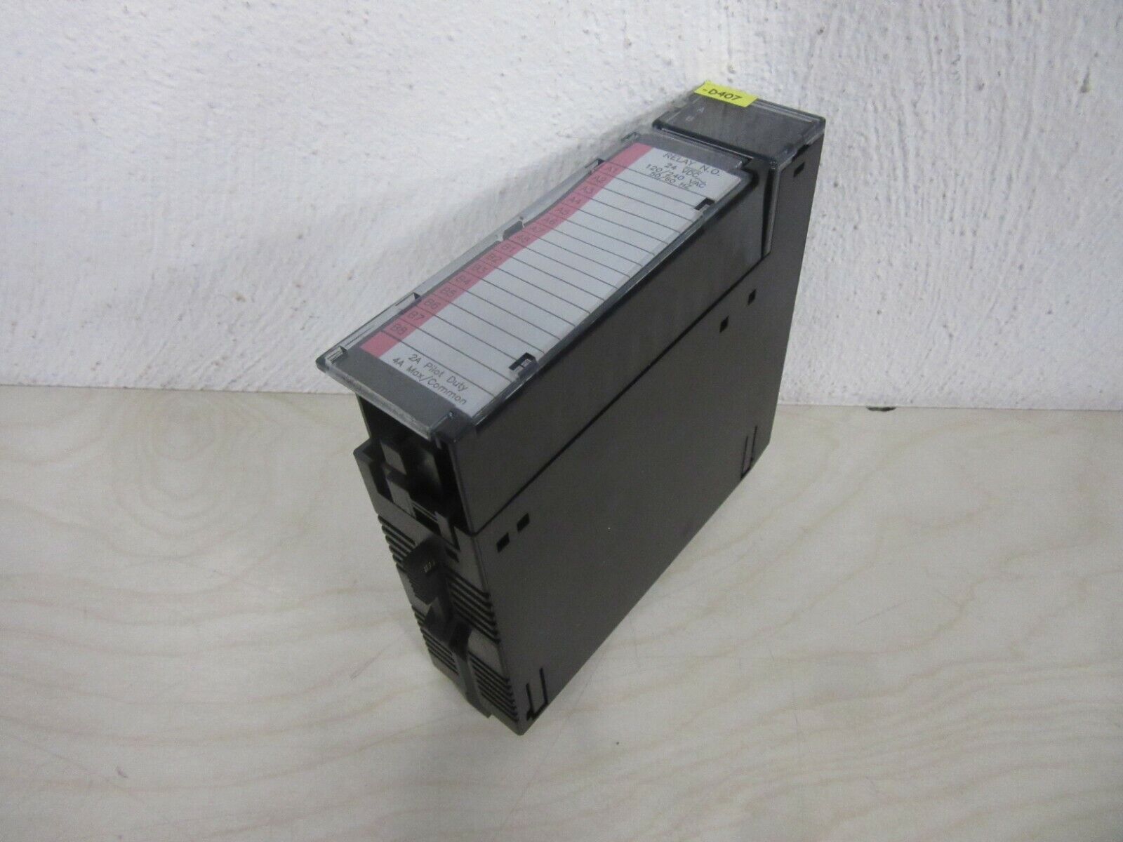 GE FANUC IC693MDL940H Output Relay 