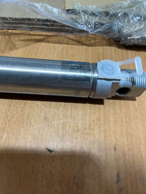 Festo Zylinder DSNU-25-650-PPV-A 14322 N708 4ST./PIECES