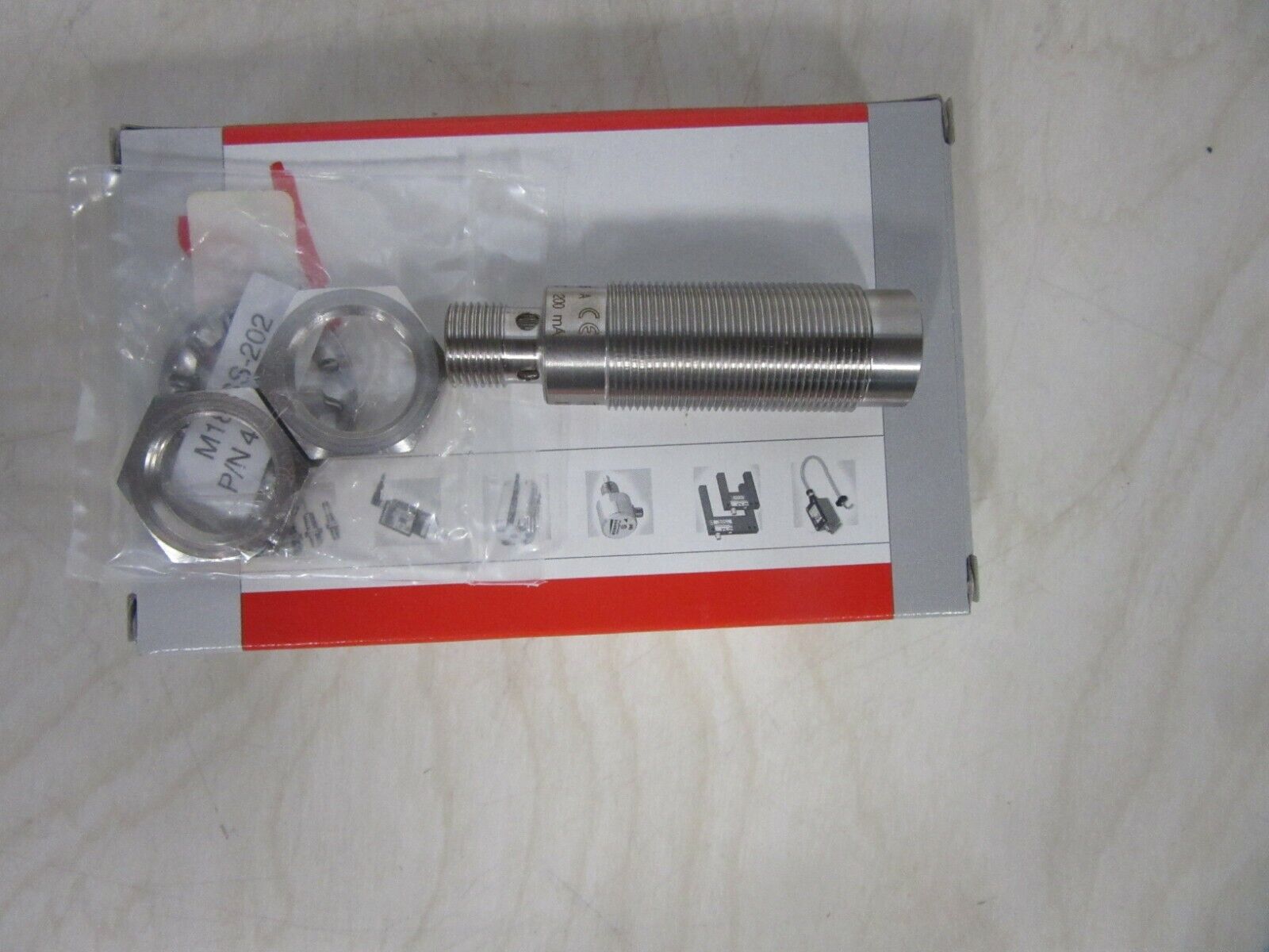 ipf electronic IO 180126 10-30VDC 200mA Induktiver Sensor