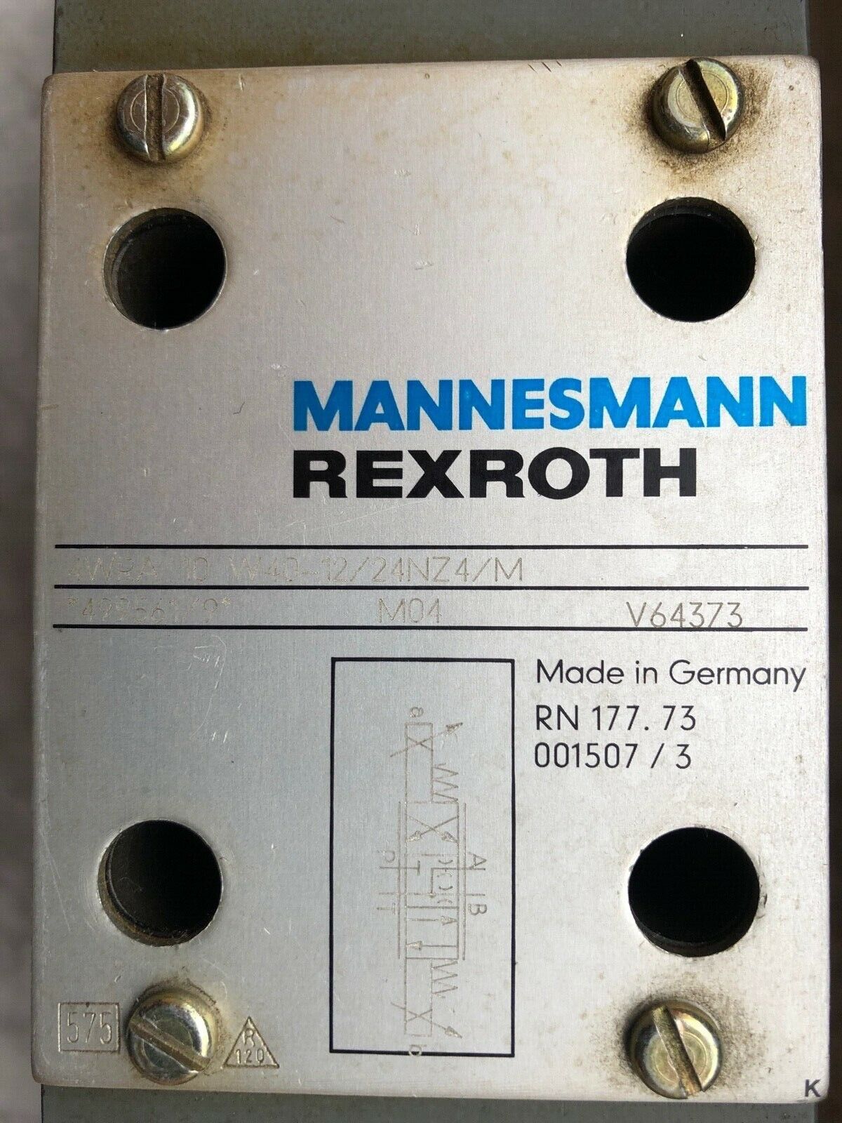 Mannesmann Rexroth 4WRA10 W40-12/24NZ4/M Magnetventil RN117.73001507/3