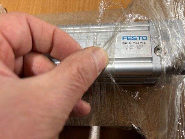 Festo Zylinder DNC-32-750-PPV-A  163304 M808