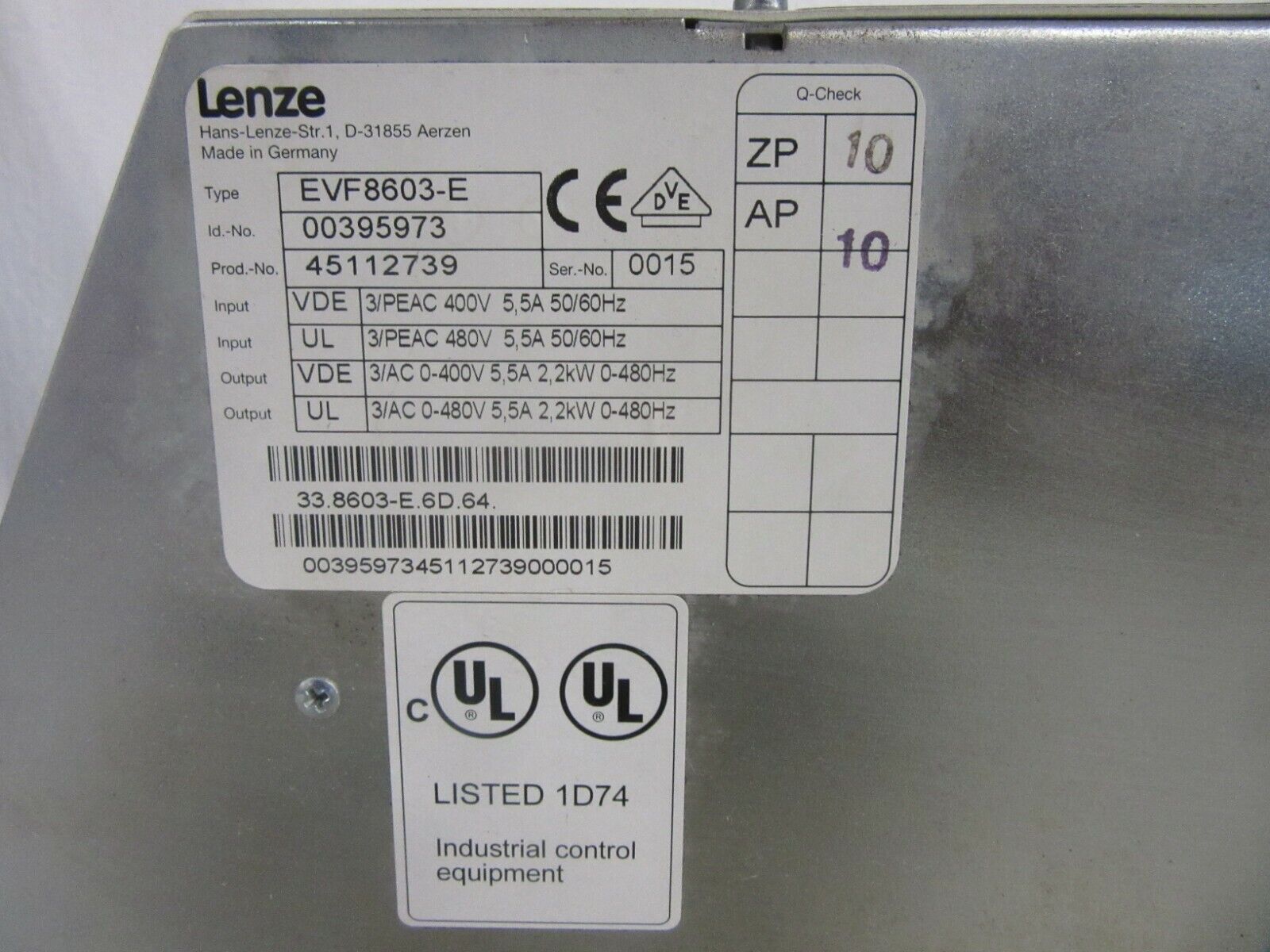 Lenze 8600 EVF8603-E 5.5A 2.2 kW 33.8603-E.6D.64 Frequenzumrichter