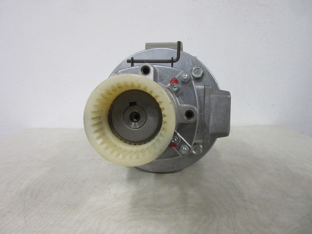 Siemens 3 ~ Mot 1 LA5083-2AA26 Lenze 14.800.08.10.3  -used-
