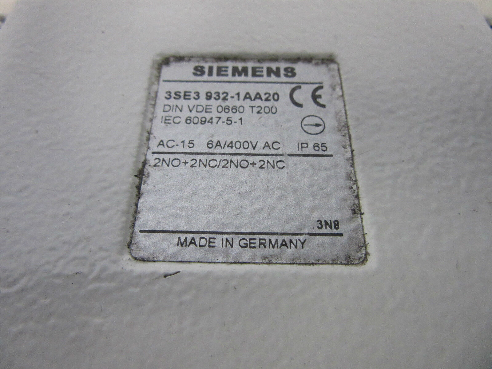 Siemens 3SE3 932-1AA20 -unused-