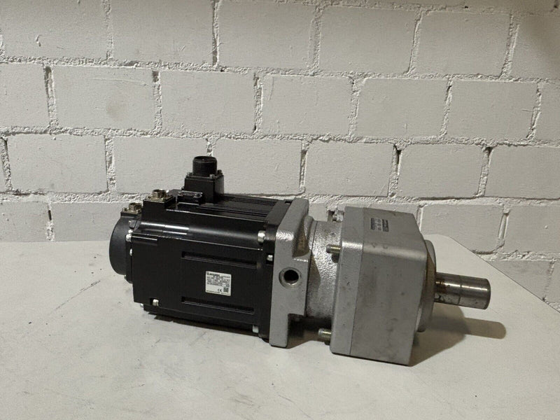 Mitsubishi HF-SP1524B Servo Motor + Shimpo-Nidec  VRSF-S9E-1500 Able reducer