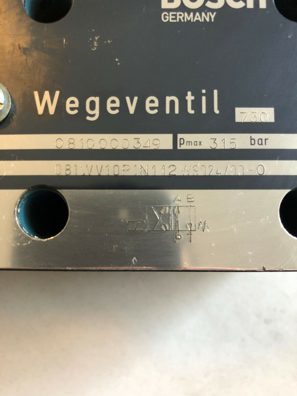 Bosch Wegeventil 0810000349 0 810 000 349 315bar + Spule 24VDC 0831000 079 