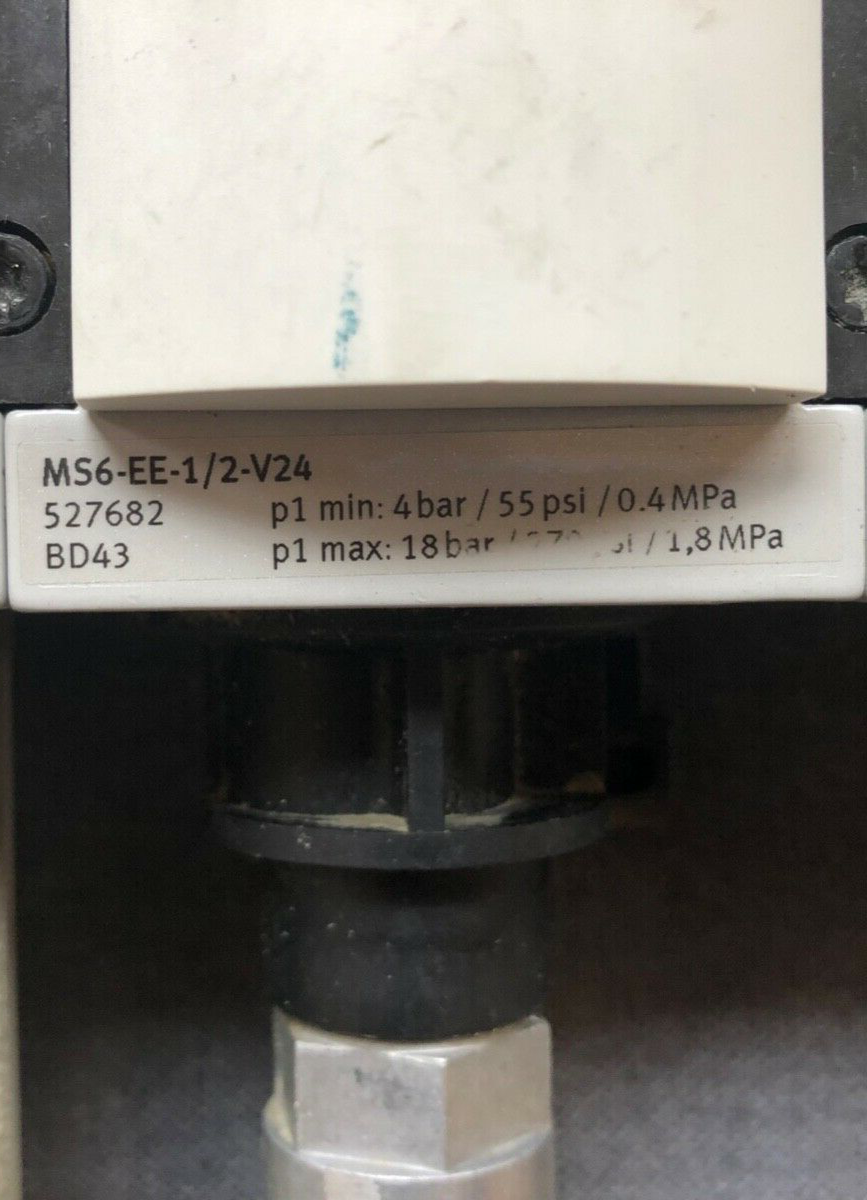 Festo M56-EM-1-1/2+M56-LFR-1/2-C-R-V-AS+M56-EE-1/2-V24+M56-DL-1/2+M56-FRM-1/2-Y