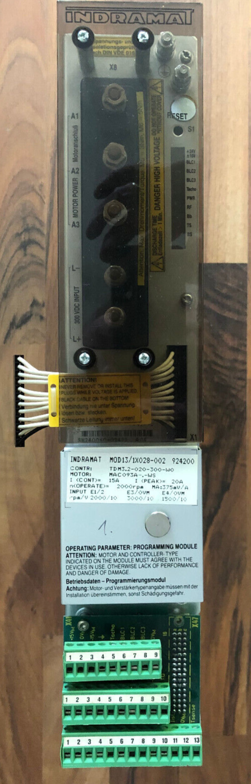 INDRAMAT Controller TDM 3.2-020-300-W0  240060-09422
