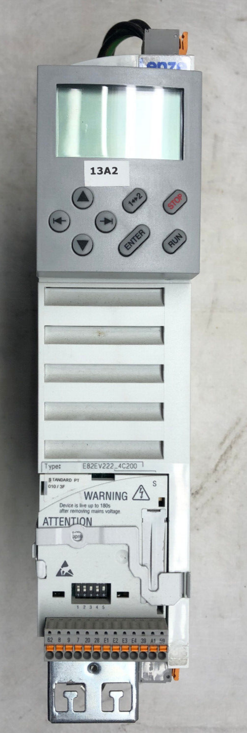 Lenze Inverter 8200 Prod.-No: 45493305 mit Entstörtf. Prod.-No. 13218599