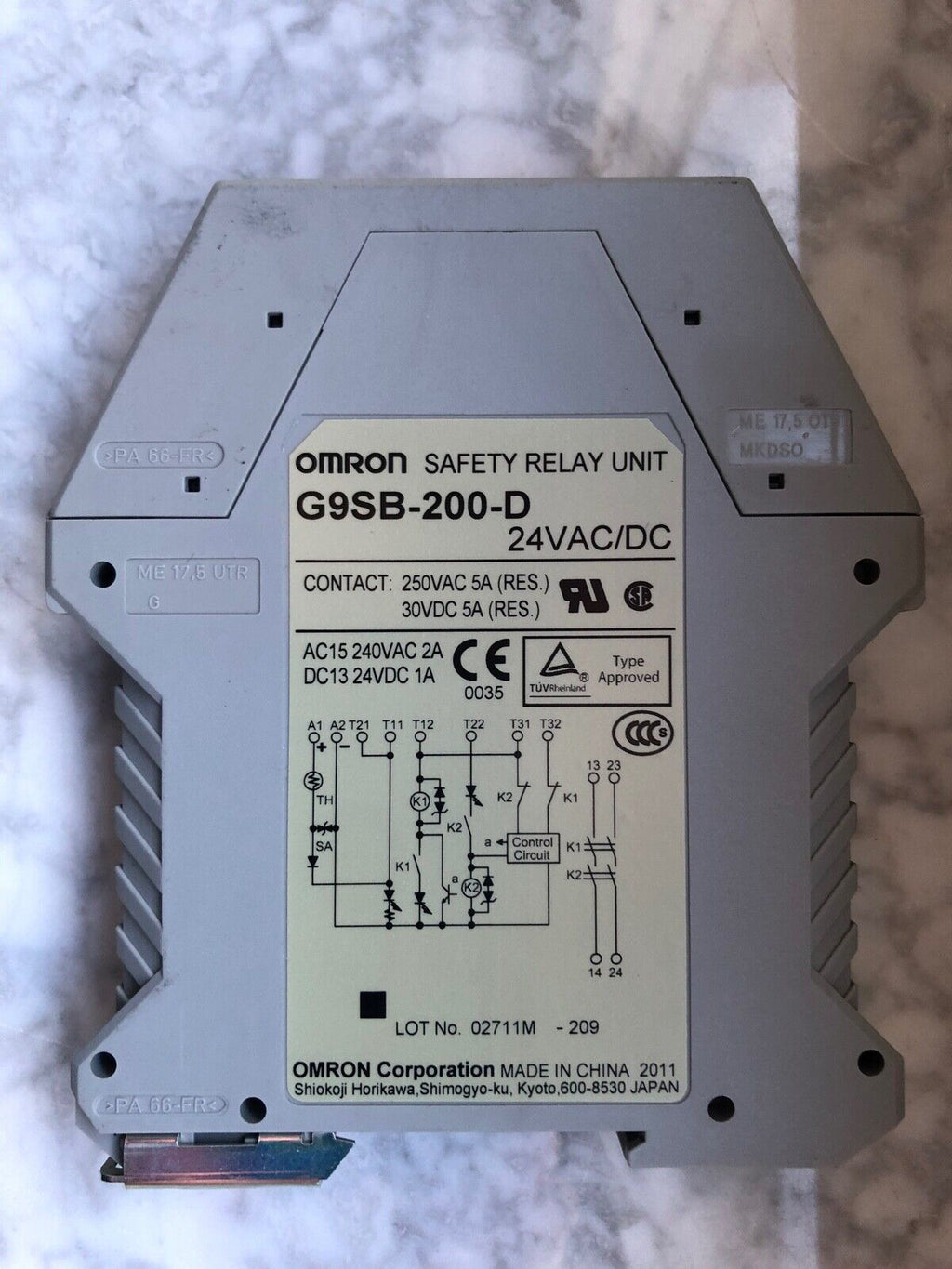 Omron G9SB-200-D Sichrheitsrelais