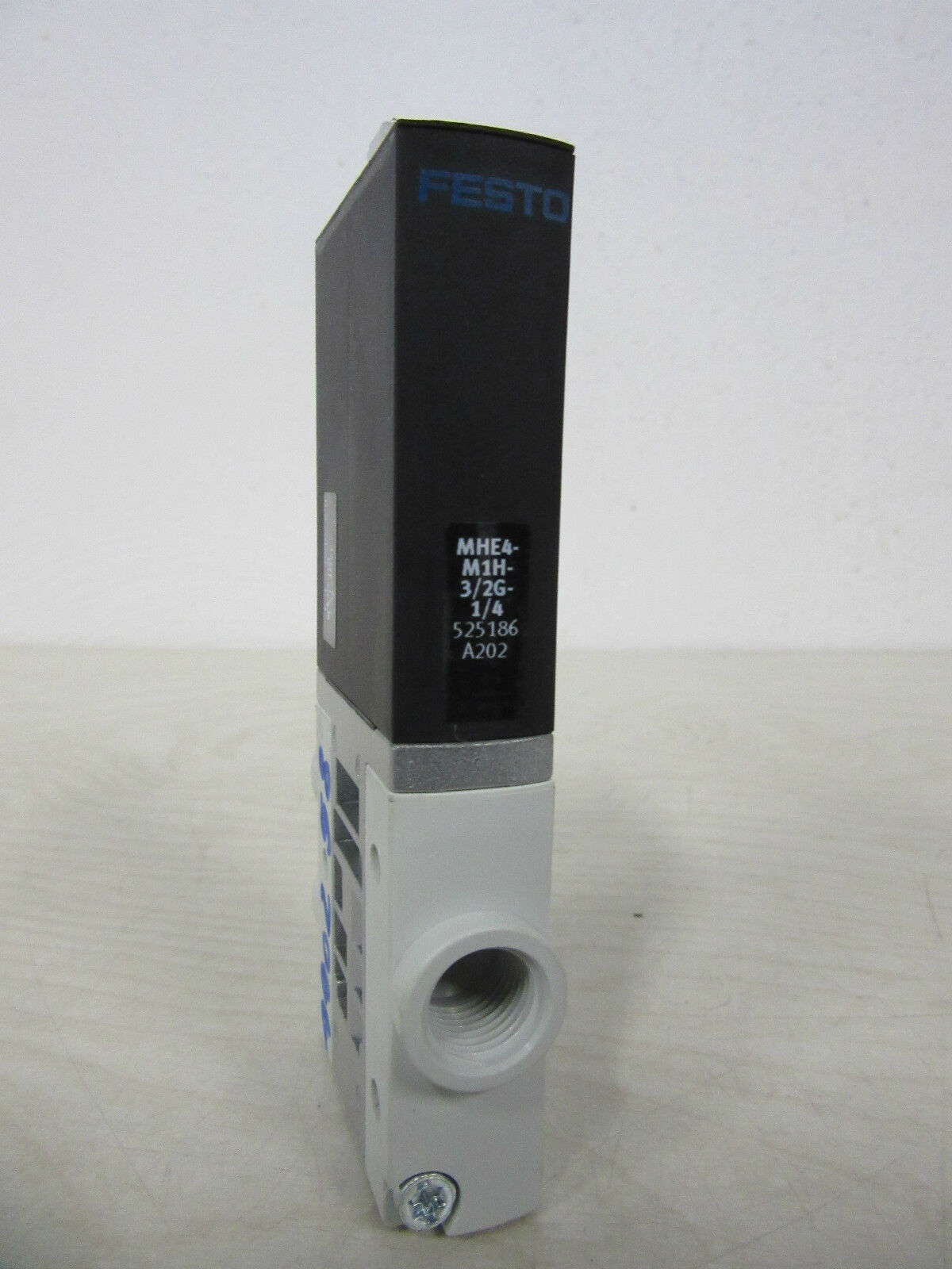 Festo MHE4-M1H-3/2G-1/4 -unused-