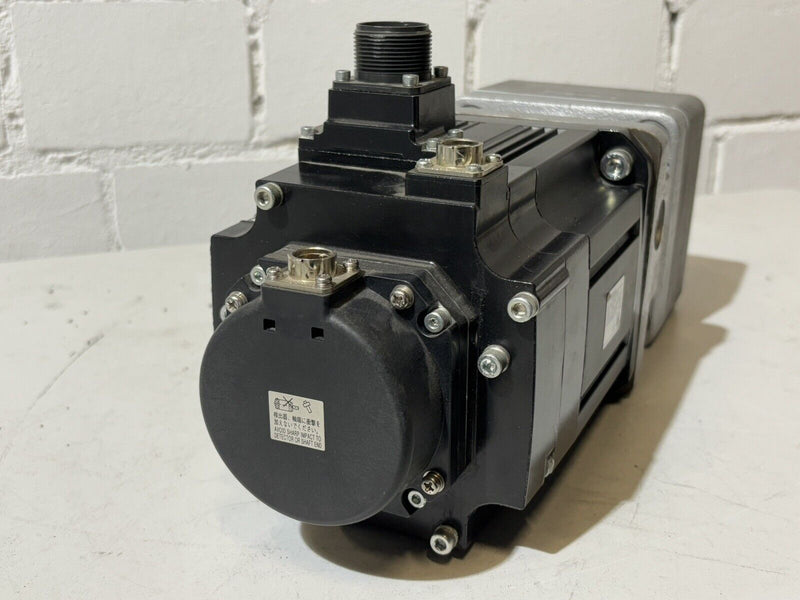 Mitsubishi HF-SP1524B Servo Motor + Shimpo-Nidec  VRSF-S9E-1500 Able reducer