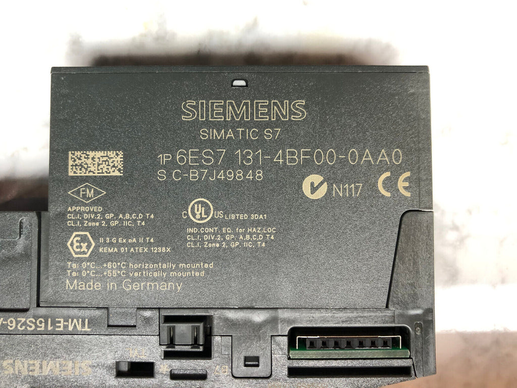 SIEMENS Digitaleingabe 8DI 6ES7 131-4BF00-0AA0 mit 6ES7 193-4CA40-0AA0