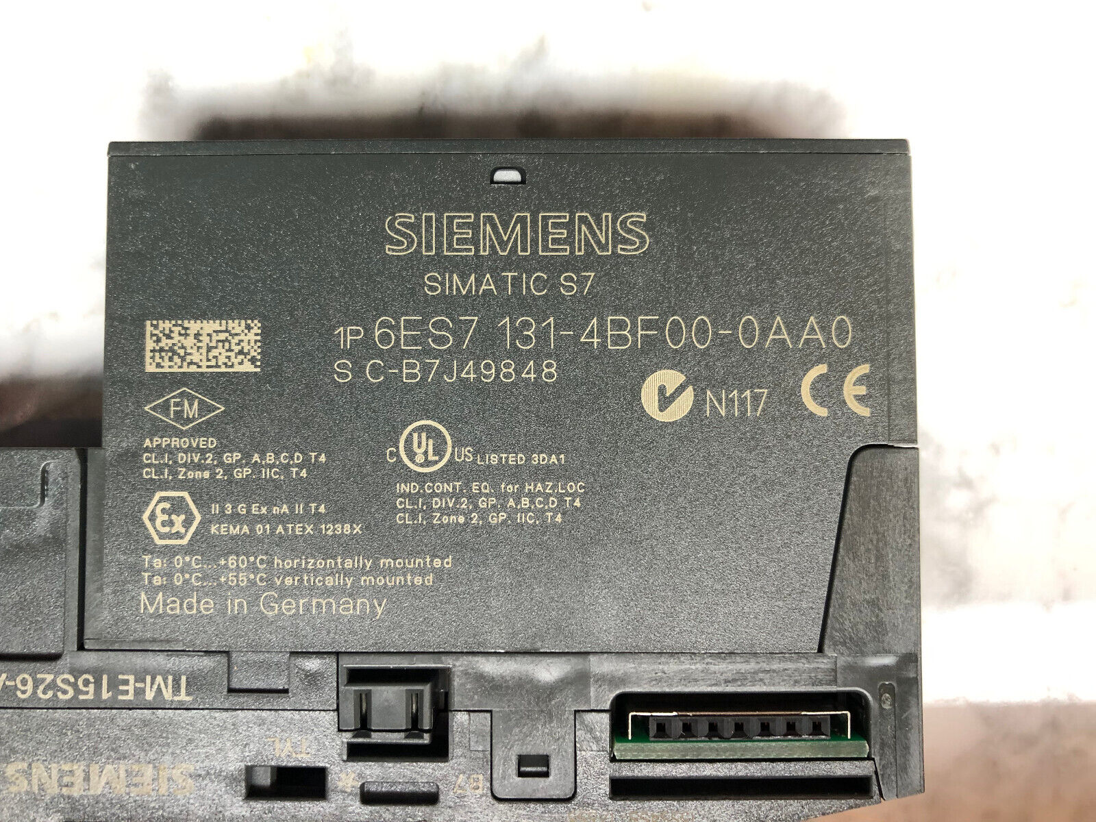 SIEMENS Digitaleingabe 8DI 6ES7 131-4BF00-0AA0 mit 6ES7 193-4CA40-0AA0