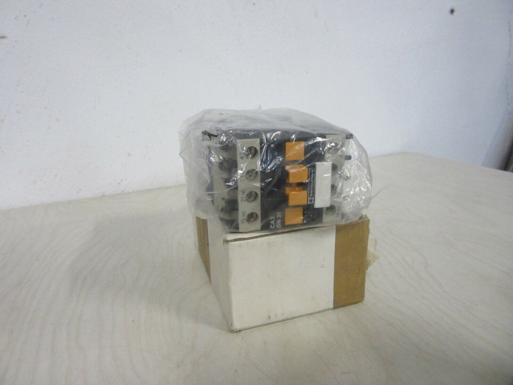 Telemecanique Control Relay/Contactor Relay CA3 DN31BD