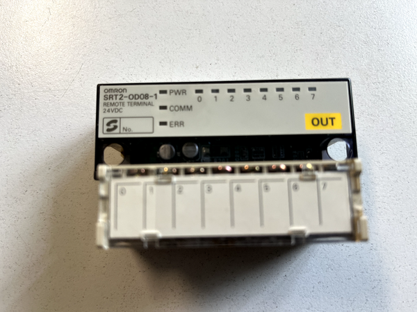 OMRON SRT2-OD08-1