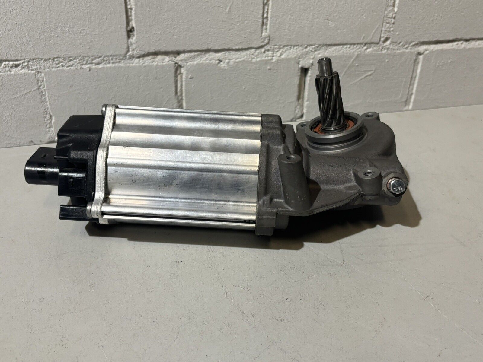 VW LENKGETRIEBE Servolenkung Servomotor 1K0909144R Original