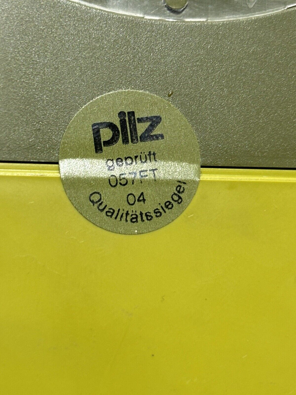 Pilz Sicherheitsrelais P2HZ5  IDNr. 474390