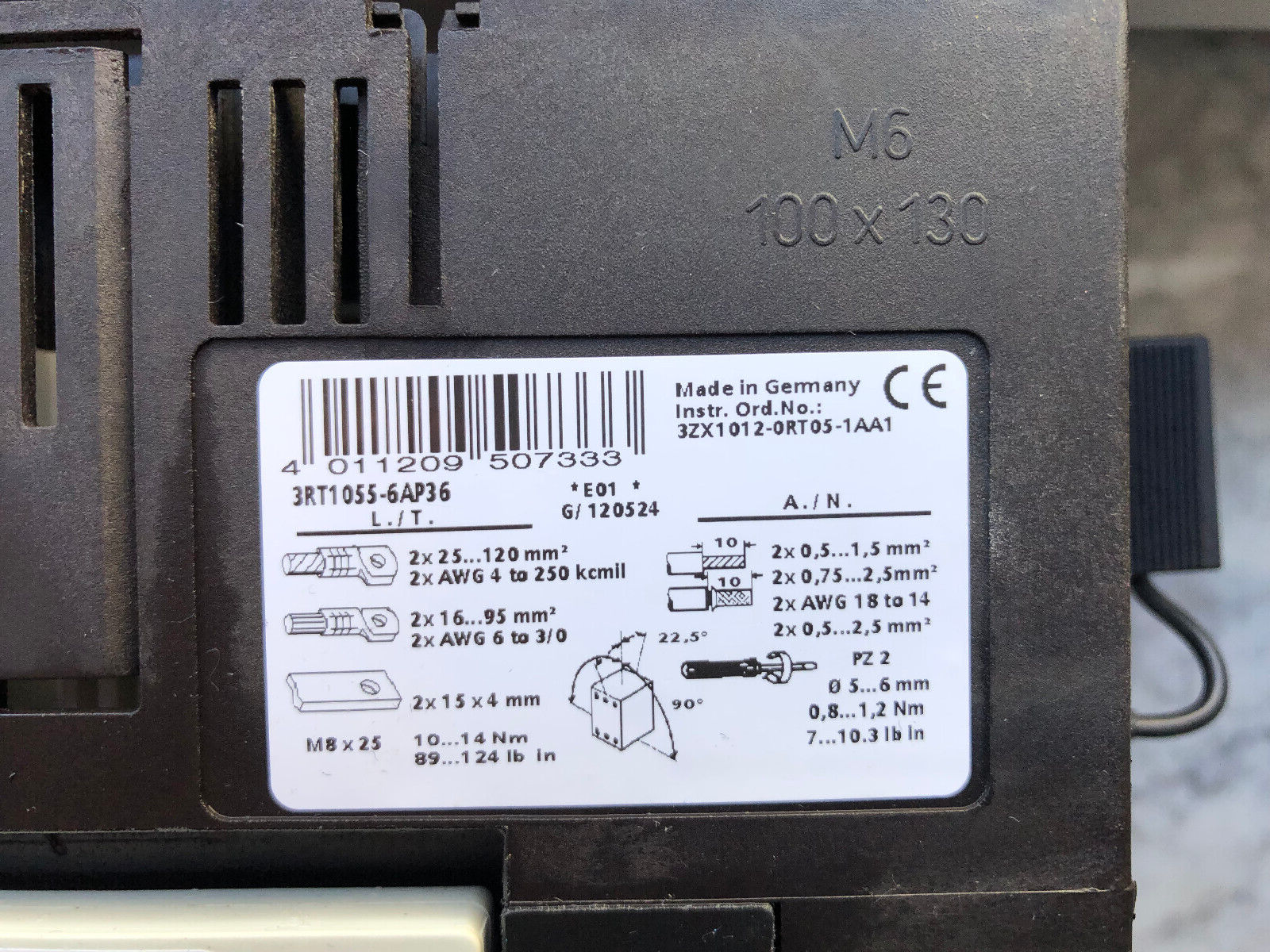Siemens 3RT1055-6AP36 Leistungsschütz mit 2x 3RH1921-1DA11