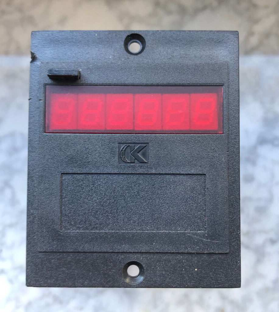 Kübler Zähler Elektronischer Anzeigezähler Typ 256 No.: 256.13 D1